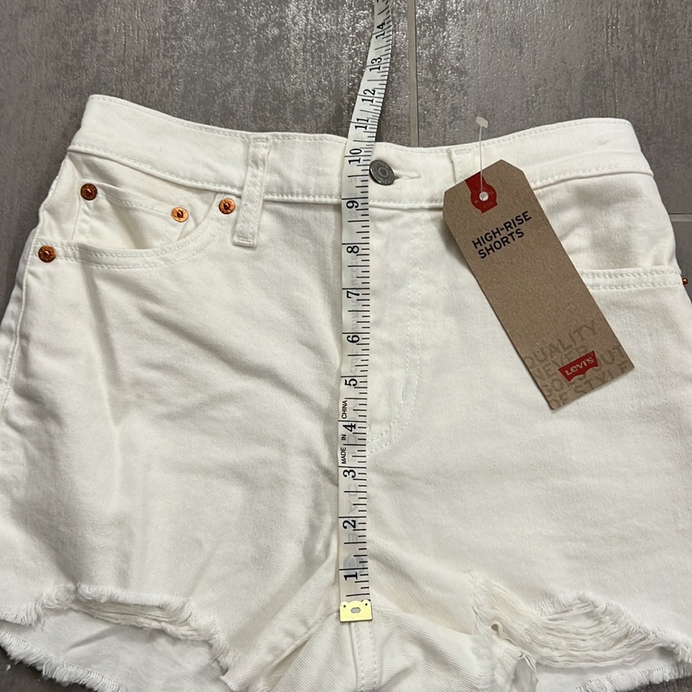 Levi’s White High Rise Shorts - Distressed Cut Off - Picture 7 of 8